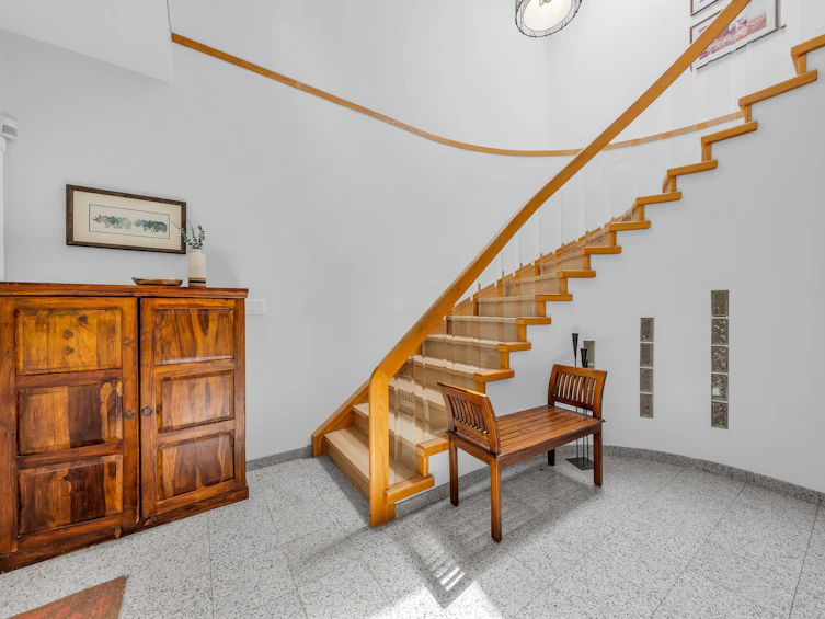 2030 E 2nd Avenue, Vancouver, BC, V5N 1E7 - 2