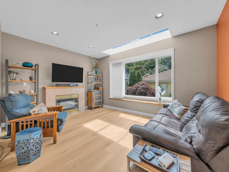 2030 E 2nd Avenue, Vancouver, BC, V5N 1E7 - 16