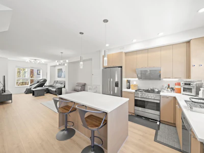 31-10311 River Drive - 3