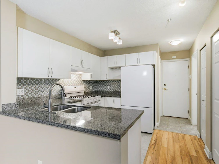 209-688 E 16th Avenue, Vancouver, BC, V5T 2V4 - 11