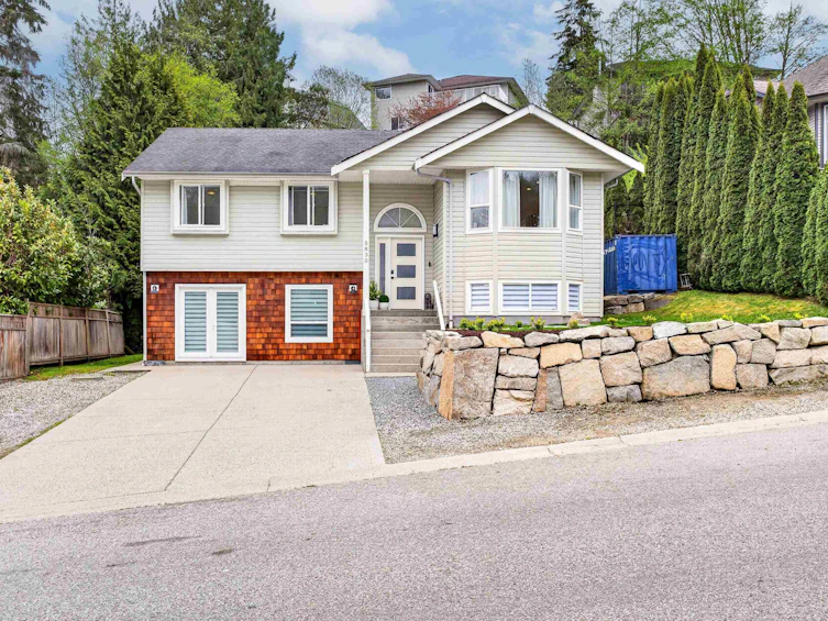 5830 Heron Place, Sechelt, BC, V7Z 0R3 - 2