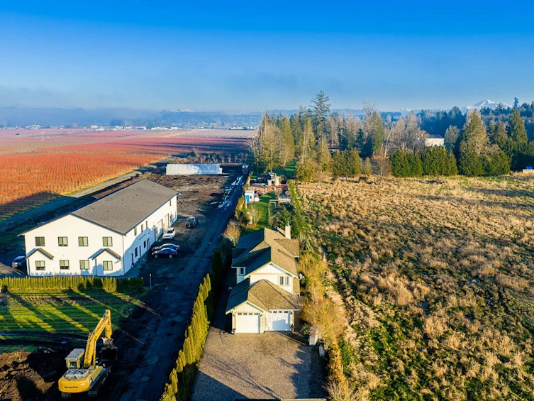 3302 168 Street, Surrey, BC, V3Z 1E4 - 35