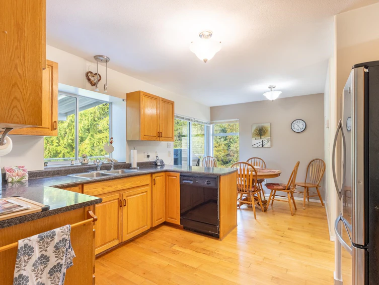 5309 Cedarview Place, Sechelt, BC, V7Z 0C2 - 6