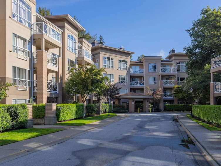 208-2551 Parkview Lane, Port Coquitlam, BC, V3C 6J8