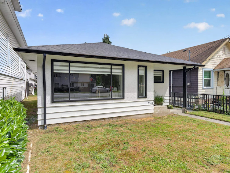 2141 Fraser Avenue, Port Coquitlam, BC, V3B 1N7 - 2