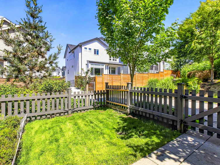 1406-11295 Pazarena Place, Maple Ridge, BC, V2X 4K9 - 3