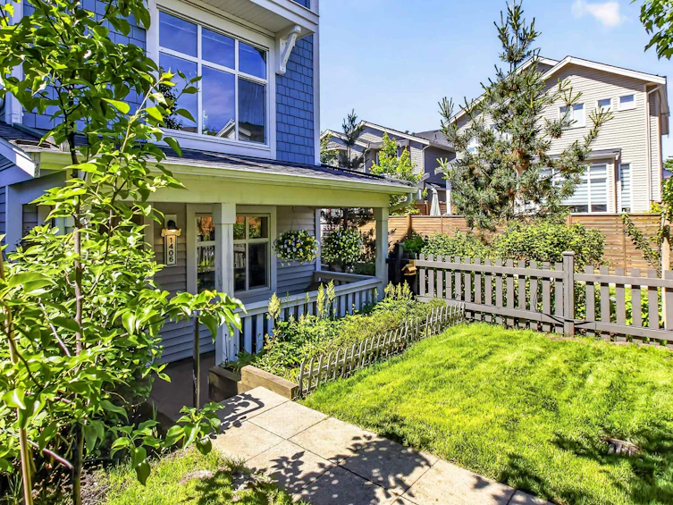 1406-11295 Pazarena Place, Maple Ridge, BC, V2X 4K9 - 2