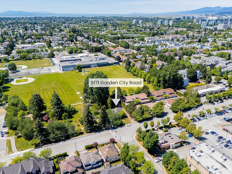 8171 Garden City Road, Richmond, BC, V6Y 2P1 - 11
