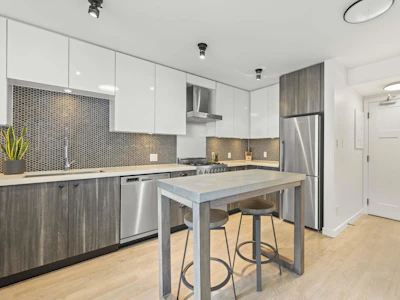 502-311 E 6th Avenue - 5