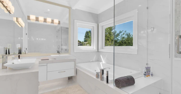 3955 Blenheim Street, Vancouver, BC, V6L 2Y8 - 25