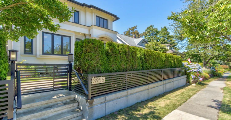 3955 Blenheim Street, Vancouver, BC, V6L 2Y8 - 39