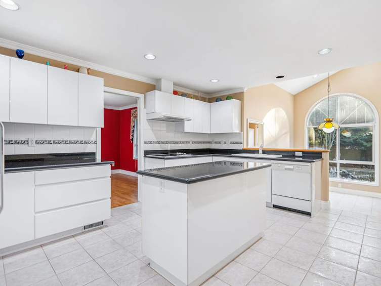 8340 Lunen Road, Richmond, BC, V6Y 2X2 - 8