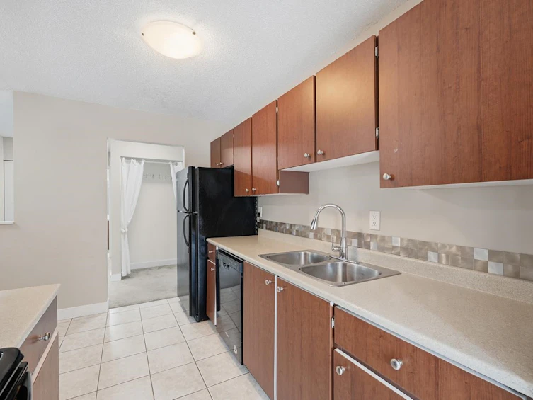 210-5700 200th Street, Langley, BC, V3A 7S6 - 13