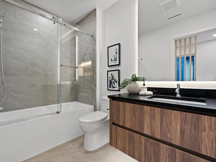 5038 Granville Street, Vancouver, BC, V6M 3B4 - 20