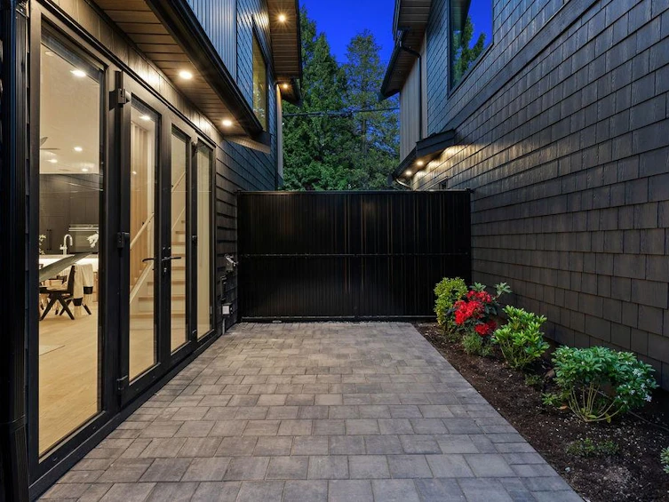 5038 Granville Street, Vancouver, BC, V6M 3B4 - 34