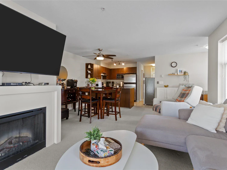 204-4728 Brentwood Drive, Burnaby, BC, V5C 0G2 - 3