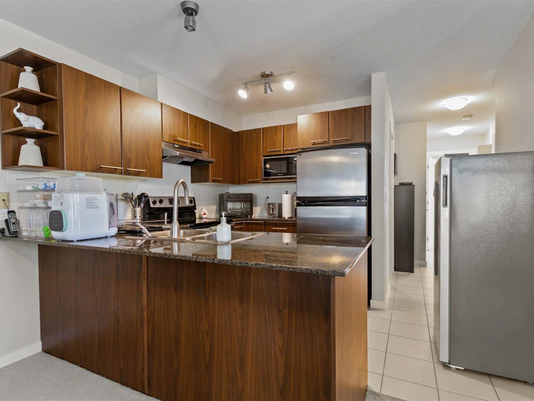 204-4728 Brentwood Drive, Burnaby, BC, V5C 0G2 - 8