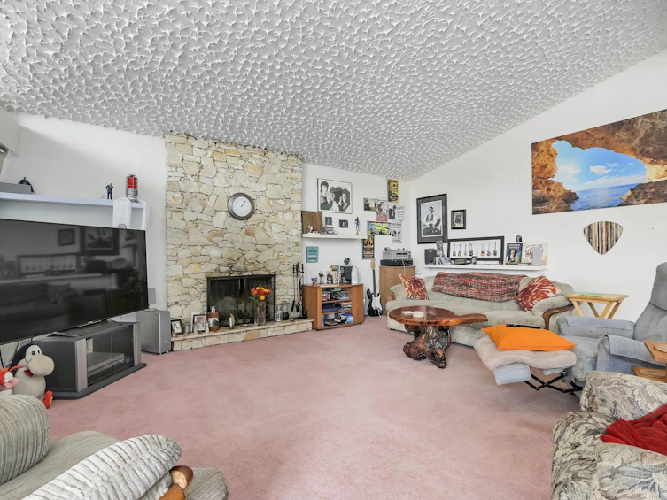 10640 Skagit Drive, Richmond, BC, V7E 2A2 - 2