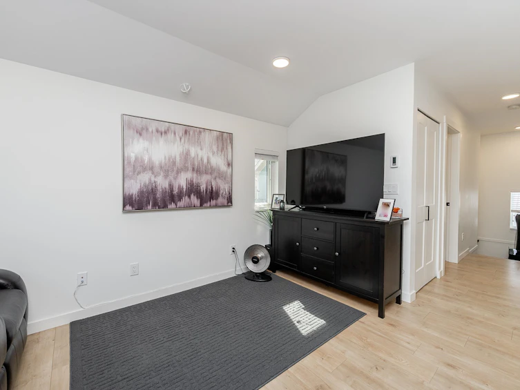 903 Walls Avenue, Coquitlam, BC, V3K 2T2 - 23