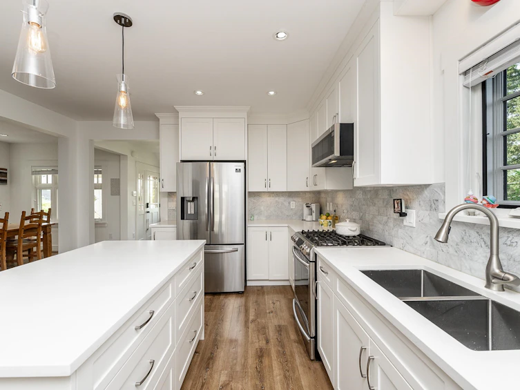 903 Walls Avenue, Coquitlam, BC, V3K 2T2 - 8