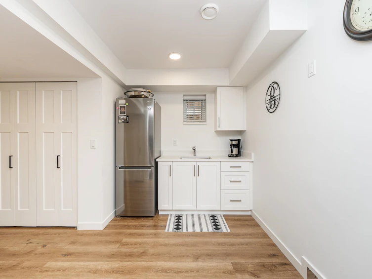 903 Walls Avenue, Coquitlam, BC, V3K 2T2 - 17