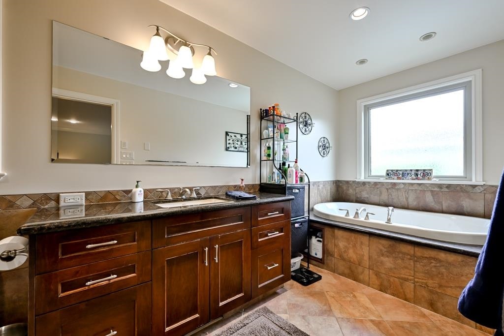 11779 64b Avenue, Delta, BC, V4E 2E1 - 32