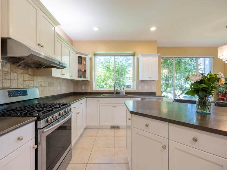 3280 Chartwell Green, Coquitlam, BC, V3E 3M9 - 15