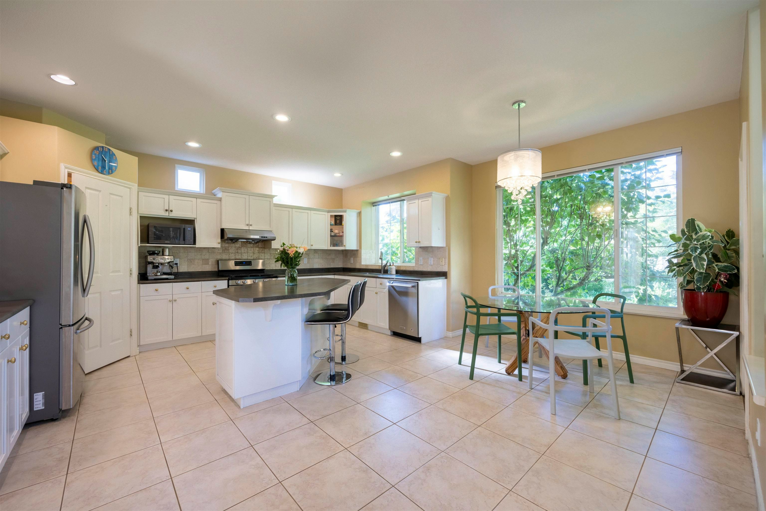 3280 Chartwell Green, Coquitlam, BC, V3E 3M9 - 12