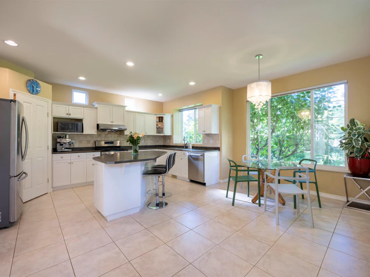 3280 Chartwell Green, Coquitlam, BC, V3E 3M9 - 12