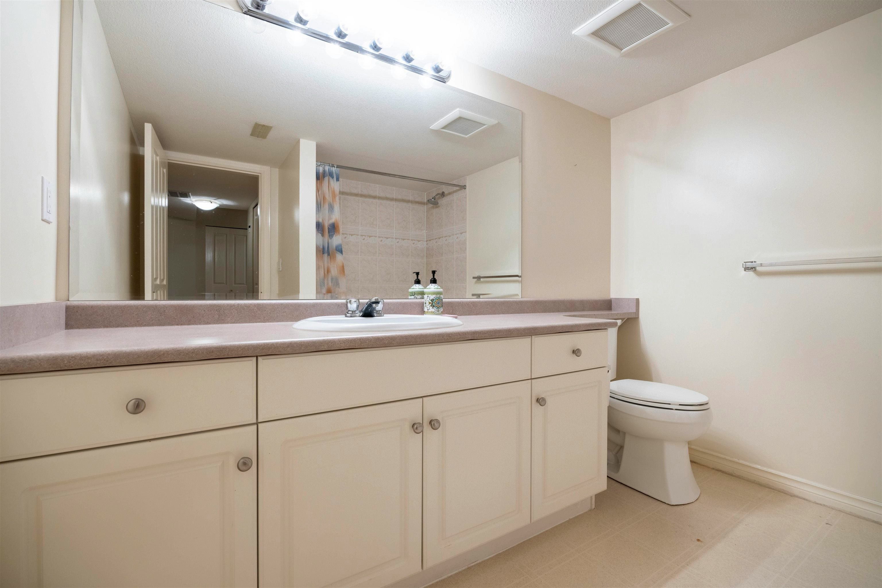 3280 Chartwell Green, Coquitlam, BC, V3E 3M9 - 35