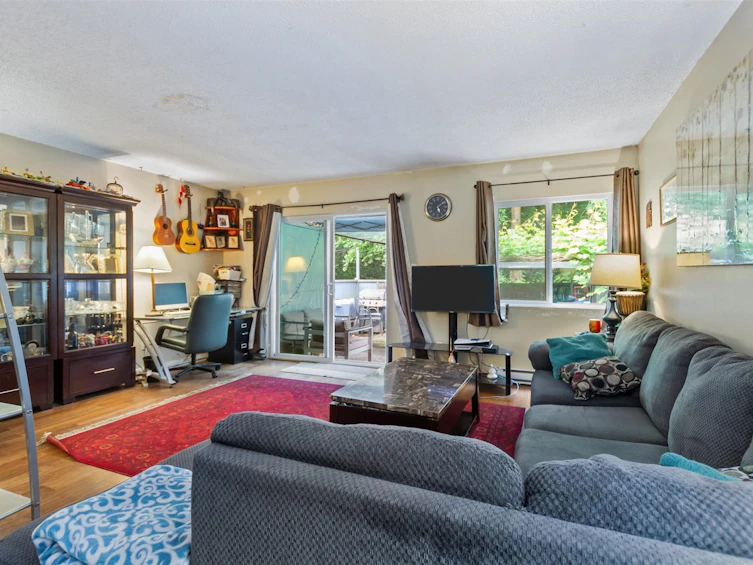 2676 Tretheway Drive, Burnaby, BC, V5B 4R8 - 5