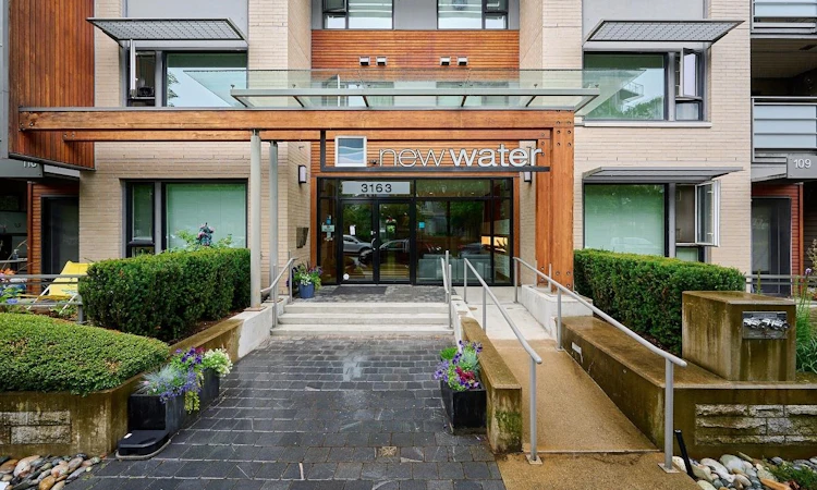 102-3163 Riverwalk Avenue