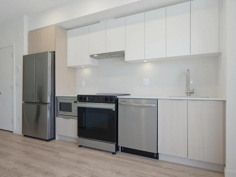E205-10829 140 Street, Surrey, BC, V3R 0H4 - 6