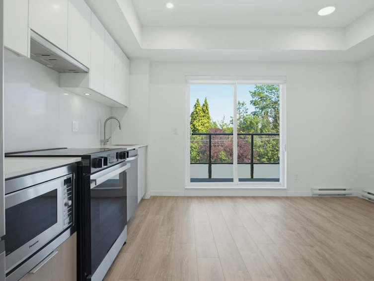 E205-10829 140 Street, Surrey, BC, V3R 0H4 - 9