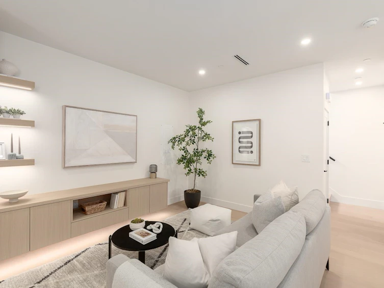 1-3633 Turner Street, Vancouver, BC, V5K 2J2 - 2
