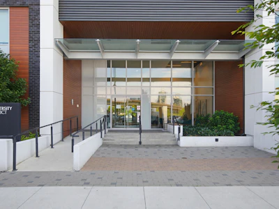 1012-13428 105 Avenue - 3