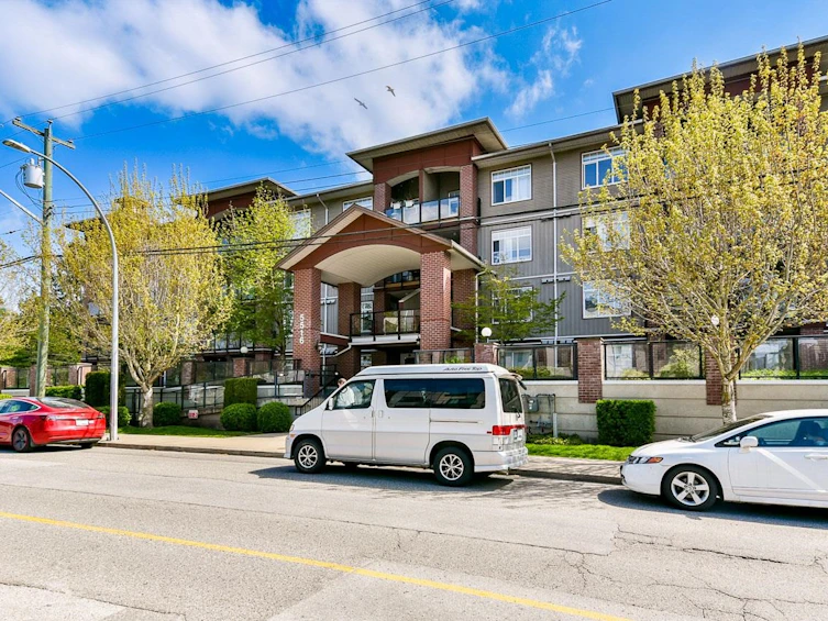 219-5516 198 Street, Langley, BC, V3A 0A6