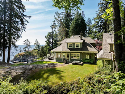 8 Arbutus Bay Road - 4