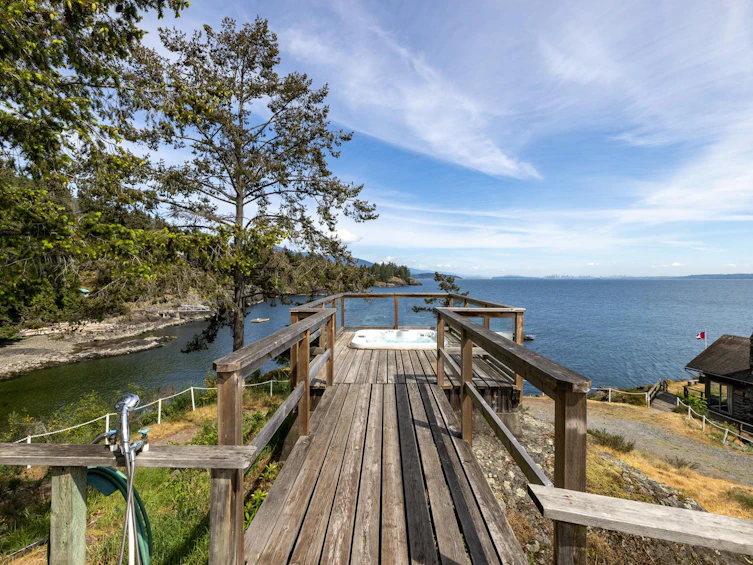 8 Arbutus Bay Road, Bowen Island, BC, V0N 1G2 - 20