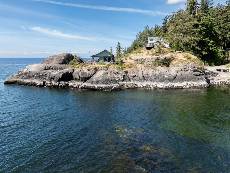 8 Arbutus Bay Road, Bowen Island, BC, V0N 1G2 - 37