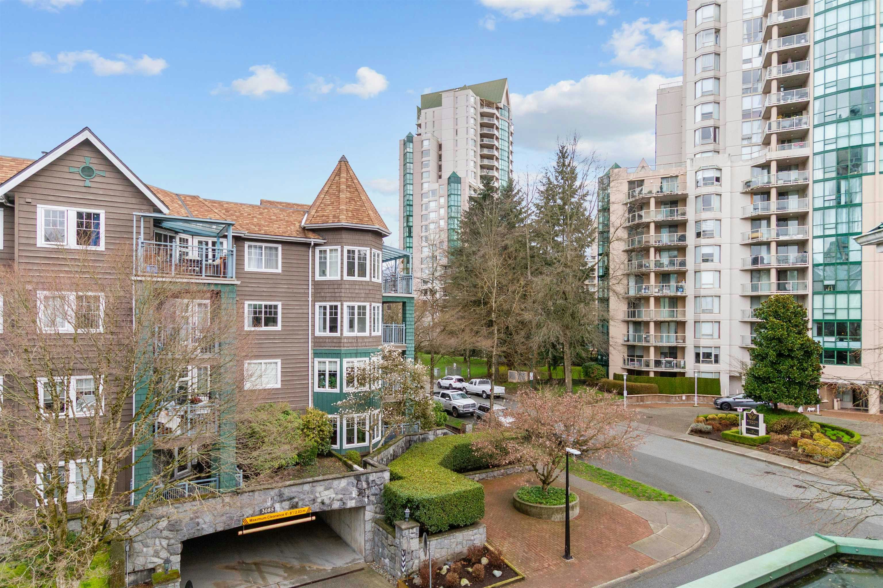 401E-3081 Glen Drive, Coquitlam, BC, V3B 2P8
