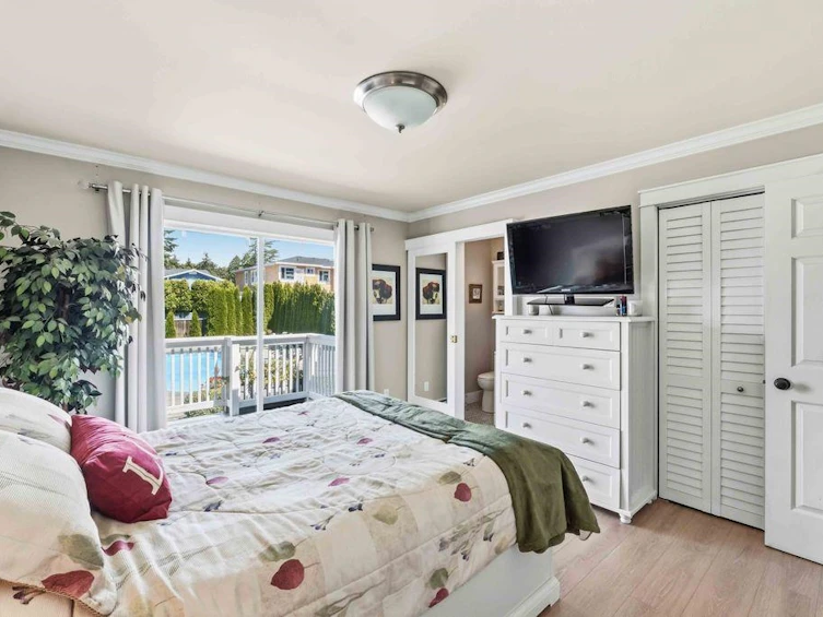 16127 8 Avenue, Surrey, BC, V4A 8W5 - 19