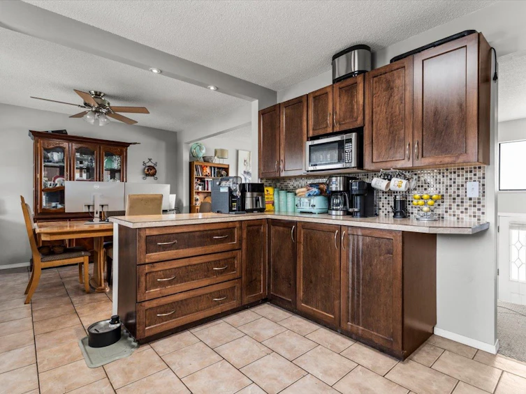 9123 Armitage Street, Chilliwack, BC, V2P 6R6 - 5