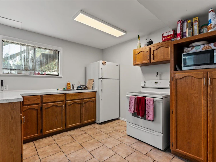 9123 Armitage Street, Chilliwack, BC, V2P 6R6 - 22