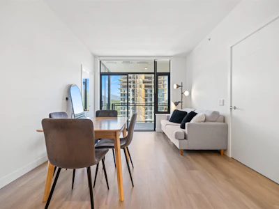 1806-626 Claremont Street - 4