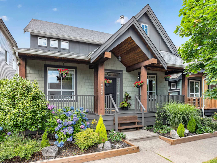 19289 69 Avenue, Surrey, BC, V4N 0B7