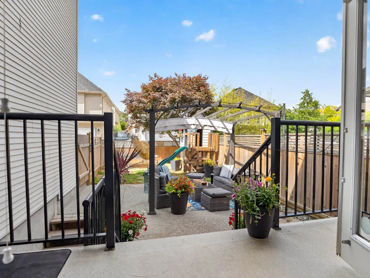 19289 69 Avenue, Surrey, BC, V4N 0B7 - 35