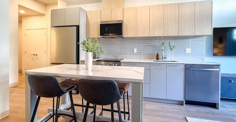 115-1529 Oxford Street, North Vancouver, BC, V7J 1E6 - 10