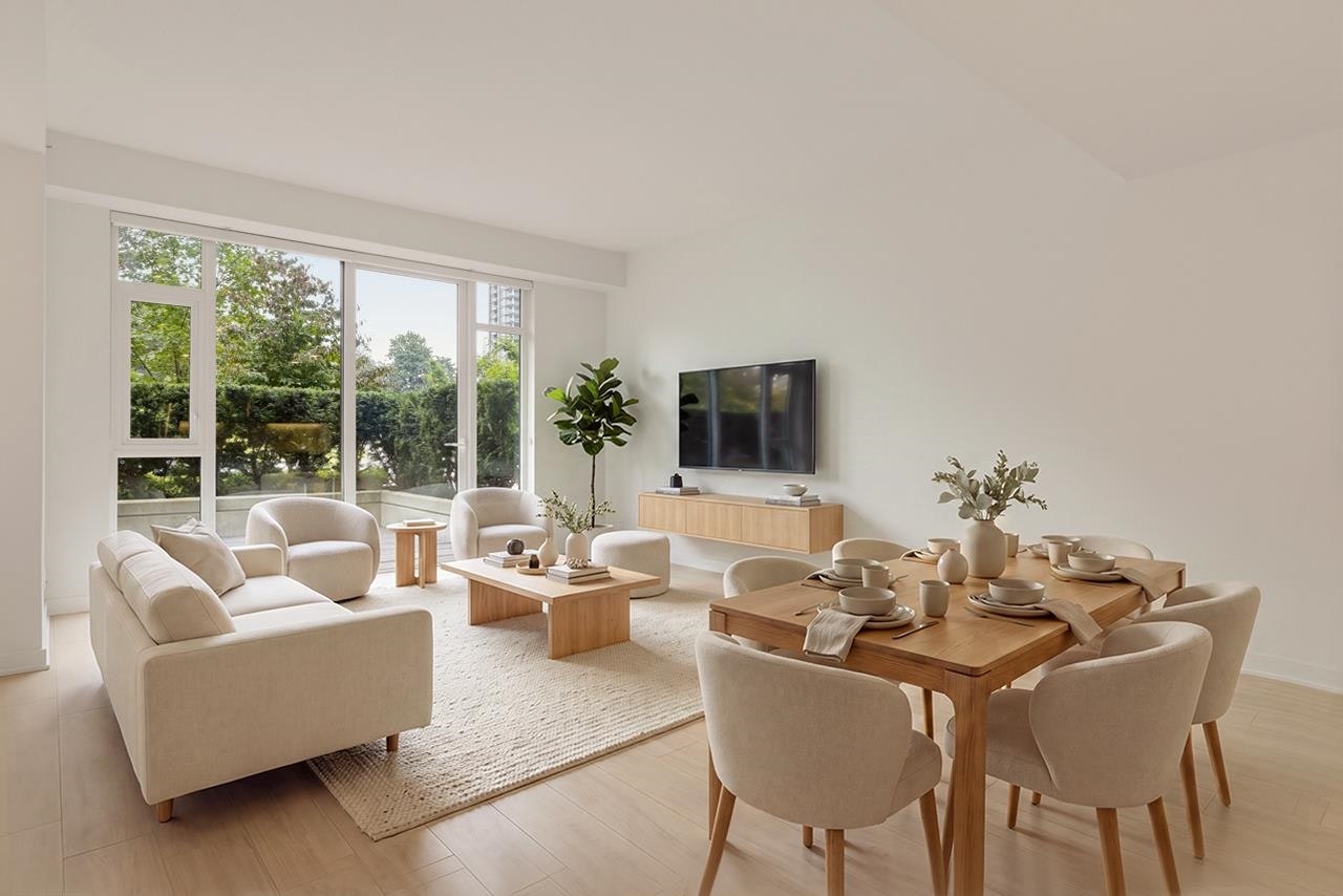 1439 Hunter Street, North Vancouver, BC, V7J 1H3