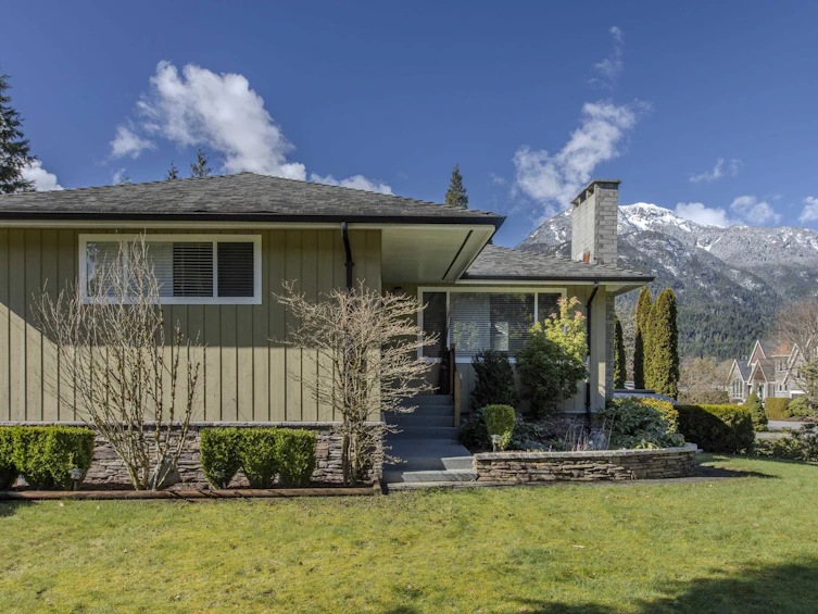 40251 Kalodon Road, Squamish, BC, V0N 1T0 - 28